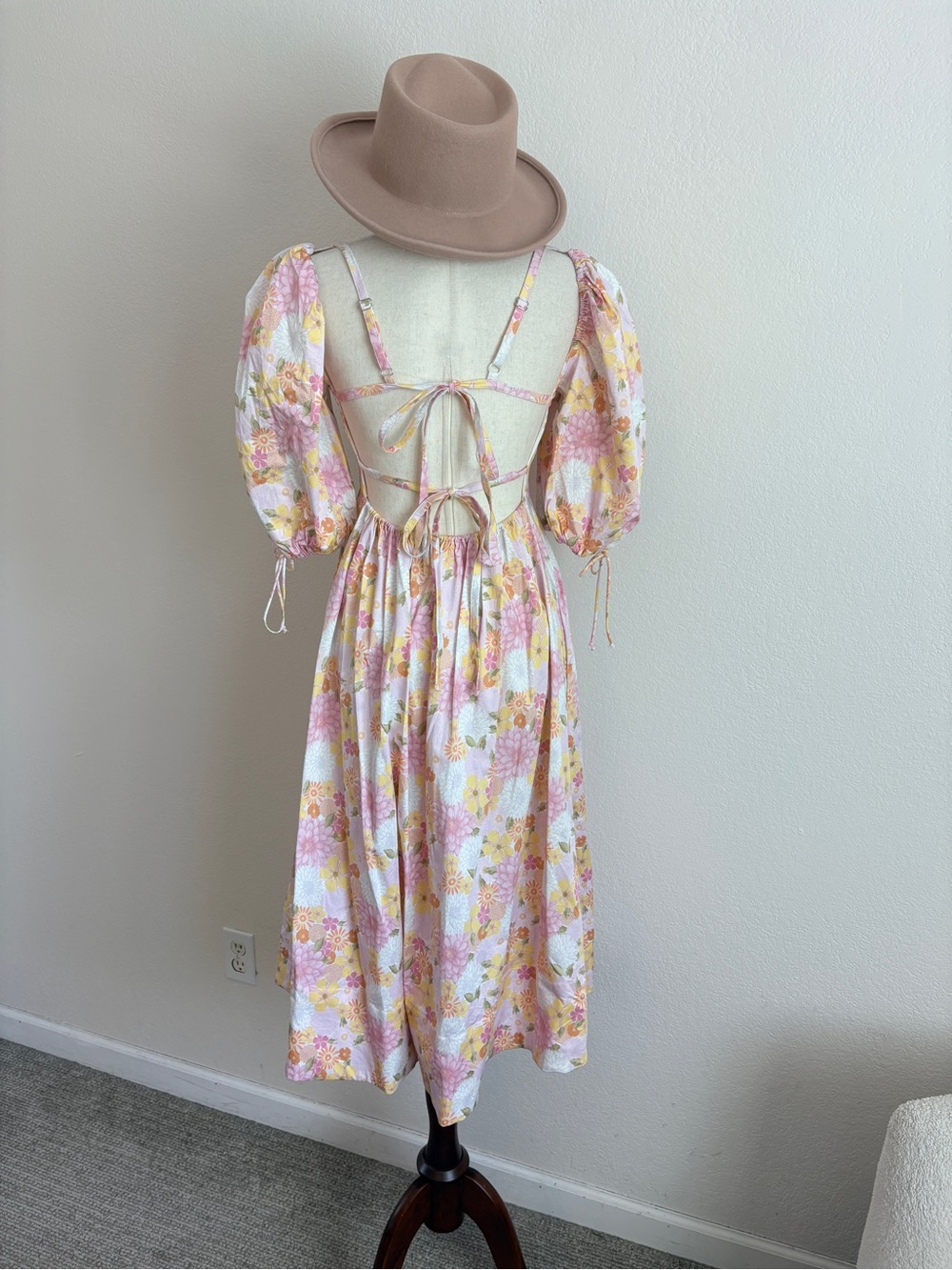 For Love and Lemons Carrie Floral Square-Neck Pink Puff-Sleeve Midi Dress - Picture 8 of 12